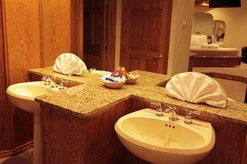 Sybaris Pool Suites Mequon Brown Deer Exteriör bild